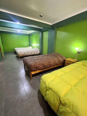 Basic Quadruple Room | Wi-fi percuma 