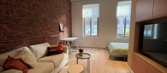 주차장이 있는 브리의 현대적인 아파트먼트