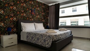 3 chambres, fer et planche à repasser, Wi-Fi, literie fournie