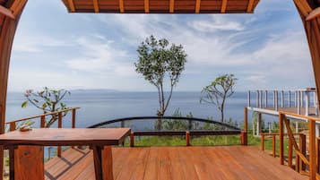 Doppelzimmer, Meerblick | Terrasse/Patio