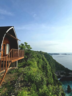 Front of property -  Eco-Tourist Dreamstay Cliff House (Penida Island)