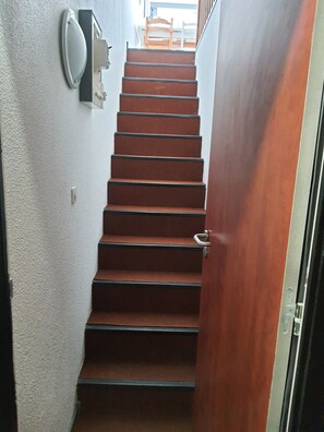 Interior - Nice T2 at the foot of the slopes, covered parking, wifi (Bagnères-de-Bigorre)