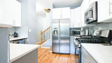 微波炉、烤箱、炉灶、洗碗机