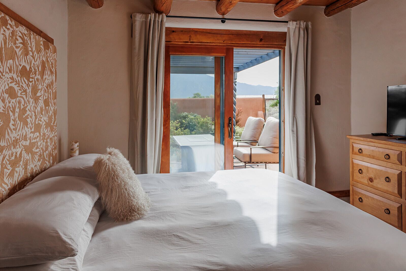 4 chambres, coffres-forts dans les chambres, lit parapluie