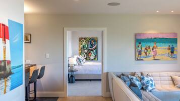 Deluxe Apartment, Ocean View | Free WiFi