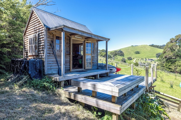 Exterior - The Keep at Woodside Bay (Waiheke Island)