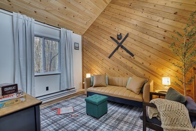 NEW Lodge•HotTub.Game Room.Firepit.Theater.Hammocks