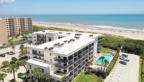 Exterior - Beachfront Space Coast Gem—Steps from the beach, heated pool, sleeps 4 (Cape Canaveral)