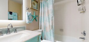 Shower, hair dryer, towels, soap - Beachfront Space Coast Gem—Steps from the beach, heated pool, sleeps 4 (Cape Canaveral)