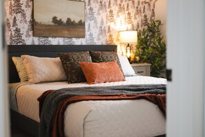 4 Schlafzimmer, Bügeleisen/Bügelbrett, WLAN, Bettwäsche