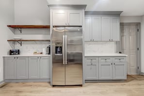 Interior - Modern and Peaceful 5BR Wake Forest Retreat-Pet Friendly (Wake Forest)