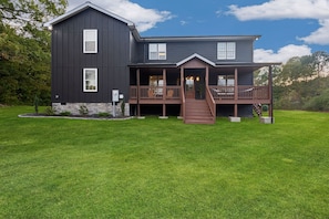 Exterior - Modern and Peaceful 5BR Wake Forest Retreat-Pet Friendly (Wake Forest)