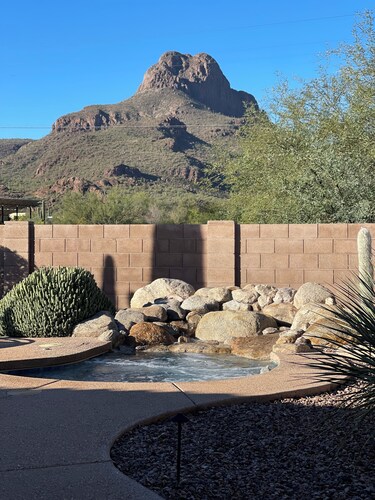 Tucson Mountain View Retreat with Spa Pool