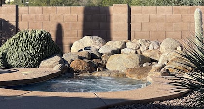 Tucson Mountain View Retreat with Spa Pool