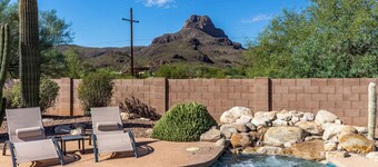 Tucson Mountain View Retreat with Spa Pool