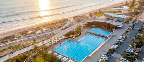 Outdoor pool, a heated pool