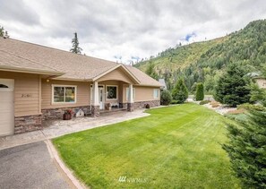 Exterior - Leavenworth Mountain - Golf Course, 3br 3.5 ba (Chelan County)
