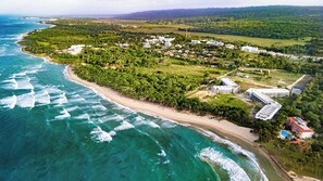 Sun-loungers - 3BR Sunset house with Pool, BBQ & Full Kitchen (Cabarete)