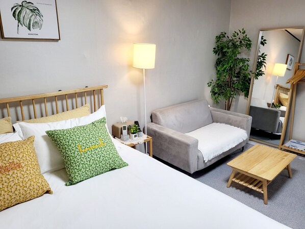 Blackout curtains, soundproofing, iron/ironing board, free WiFi