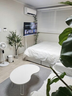 Standard Apartment, Multiple Beds (non-Korean nationals only) | Blackout drapes, soundproofing, iron/ironing board, free WiFi - Moon Stay (Seoul)