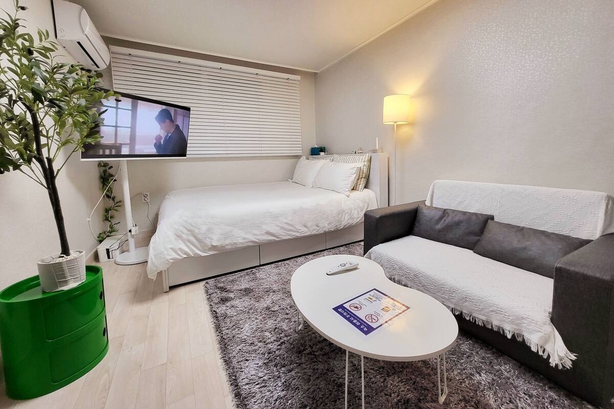 Standard Apartment (non-Korean nationals only) | Blackout drapes, soundproofing, iron/ironing board, free WiFi