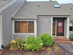 Exterior detail - New Listing: 2 Bedroom +Loft, 2 bath townhouse in The Galena Territory (Galena)