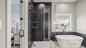 Hair dryer, towels, soap, shampoo - Galveston Getaway + Walk to Beach + Hot Tub + Game Room (Galveston)