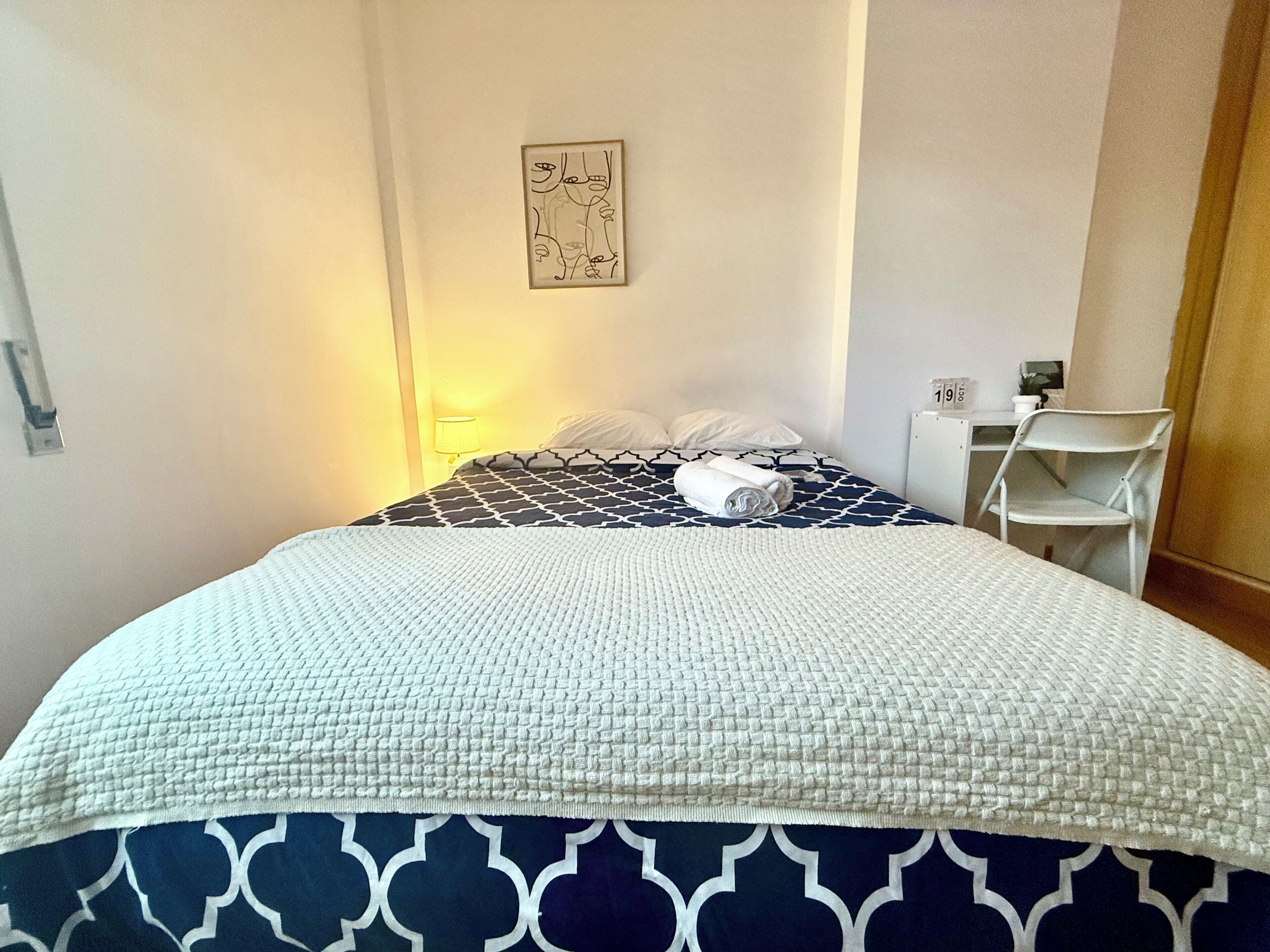 4 chambres, fer et planche à repasser, draps fournis