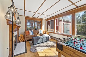 غرفة الألعاب