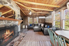 Kamin, Tischfußball