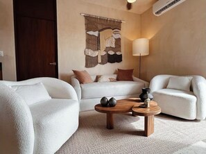 Living area - Tulum Sky Oasis – Chic Penthouse + Plunge Pool (Tulum)