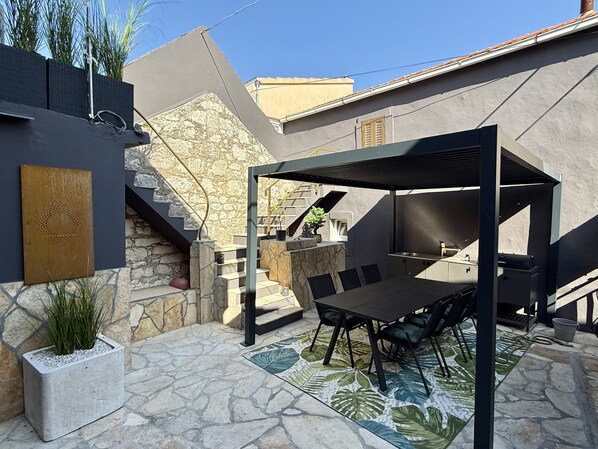 Maison | Restauration en plein air
