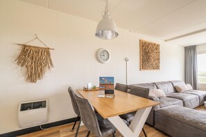 Apartment | Living room - 4-person Apartment With Island-sea View (De Koog)
