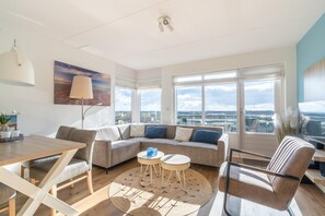 Apartment | Living room - 4-person Apartment With Island View (De Koog)