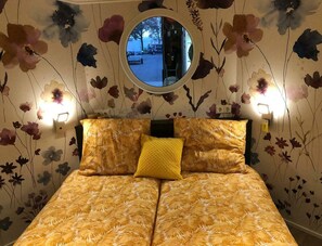 House | 2 bedrooms - Charming 5-person Bee Lodge in the Woods (Balkbrug)