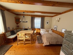 House | Dining - Holiday Home With Panoramic Views (Tulfes)