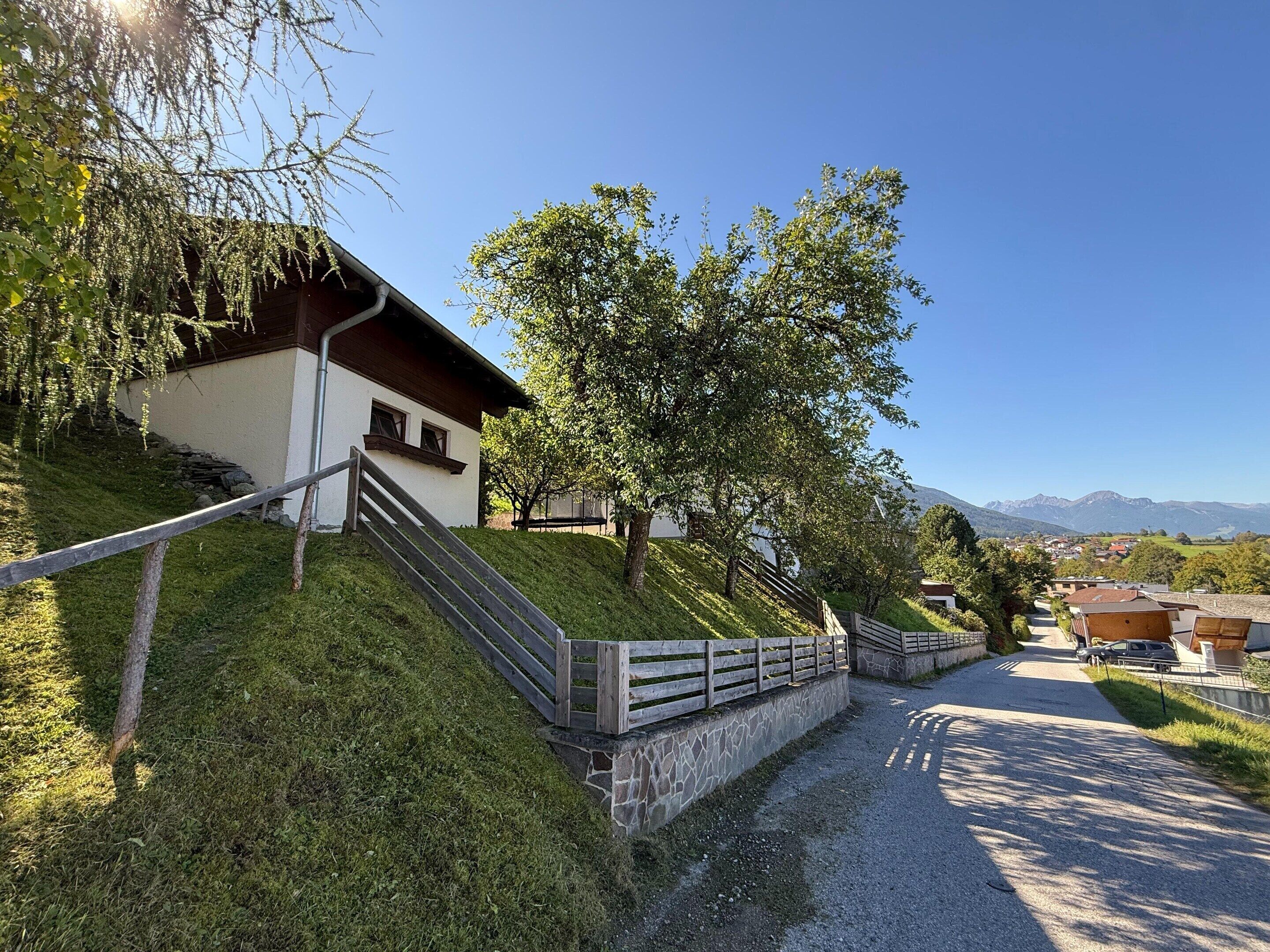 Rumah | Pemandangan dari properti