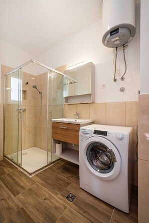 Apartment | Bathroom | Hair dryer - MY Dalmatia - Studio Apartment Blagdan (Zadar)