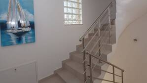 House | Bahagian dalam