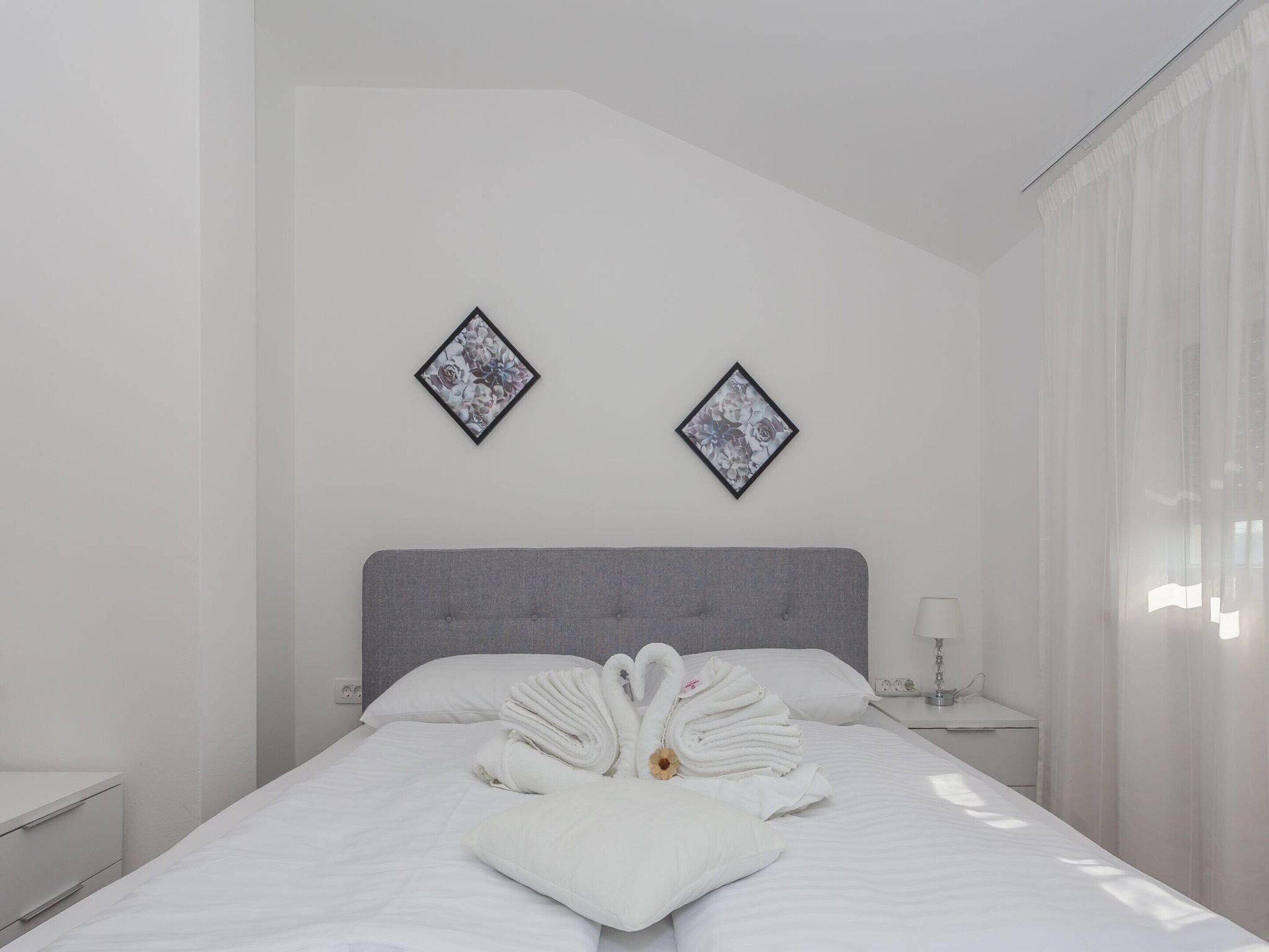 House | 7 bedrooms, iron/ironing board