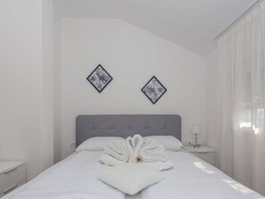 House | 7 bedrooms, iron/ironing board - MY Dalmatia - Seaside Villa Marin (Sveti Filip i Jakov)