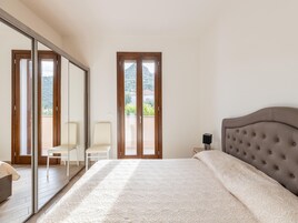 Apartment | 2 bedrooms, individually furnished, bed sheets