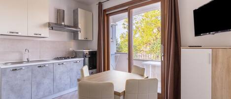 Apartment | Private kitchen