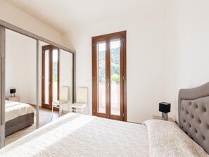 Apartment - Air-conditioned Apartment With Private Parking (Badesi)