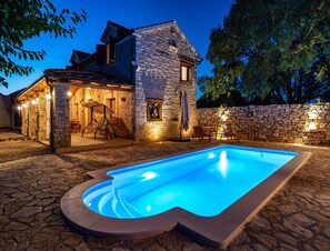 Pool - Rustic Villa With Pool Near Krka Park (Stankovci)