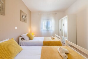 House | 2 bedrooms, iron/ironing board - MA Dalmatia - Holiday Home Barba (Škabrnja)