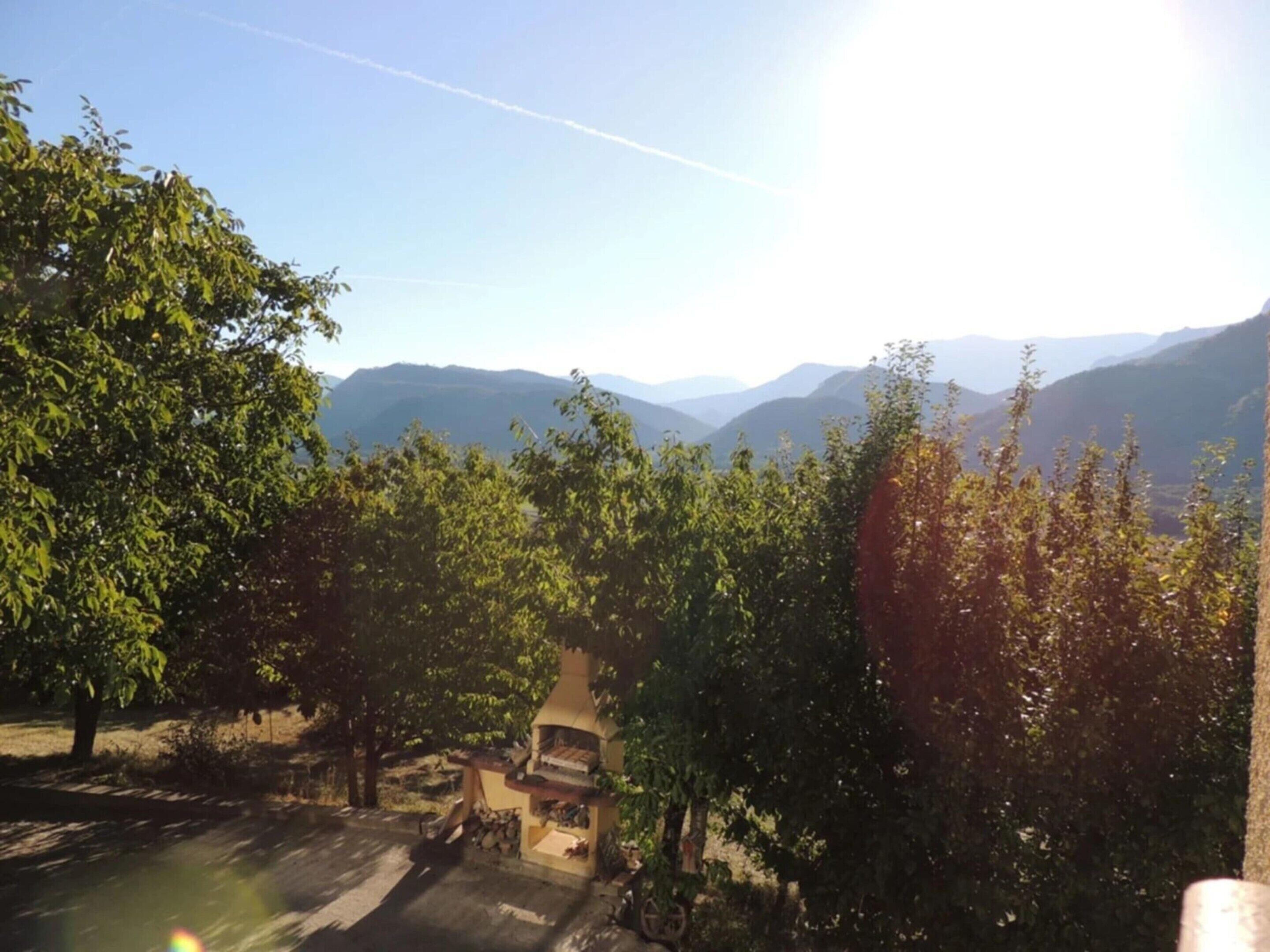 Rumah | Pemandangan dari properti