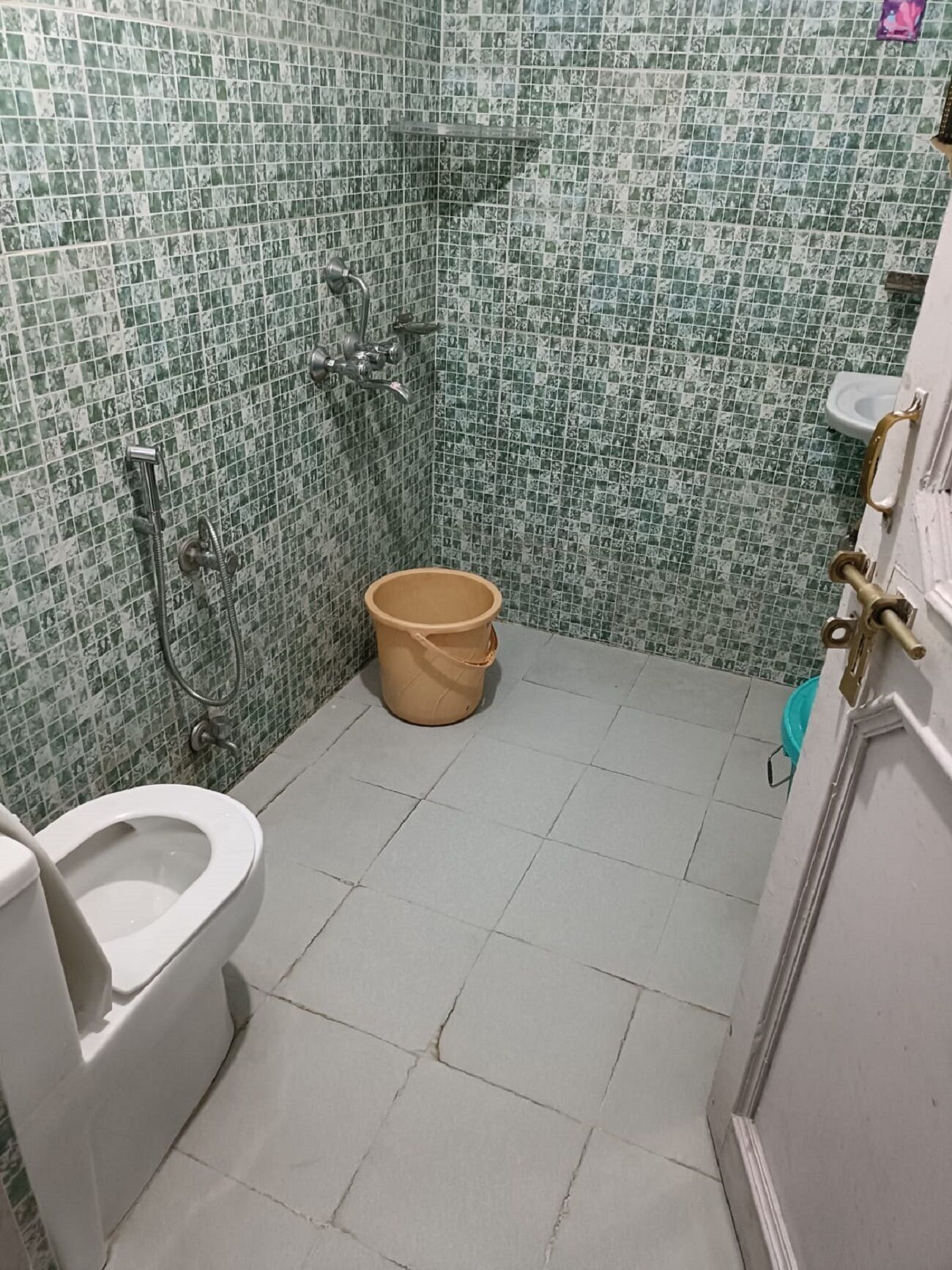 Deluxe Double Room, Mountain View | Bathroom | Free toiletries, hair dryer, towels, soap