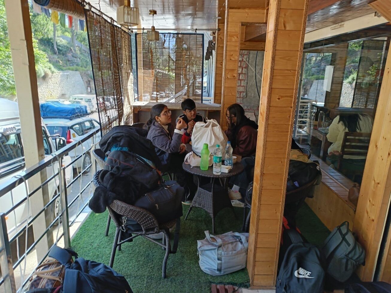 Daily cooked-to-order breakfast (INR 500 per person)