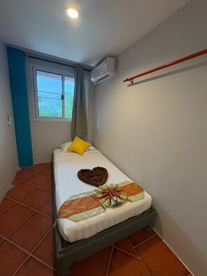 واي فاي وملاءات أسرّة